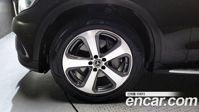 Mercedes-Benz GLC 2019 thumb 5