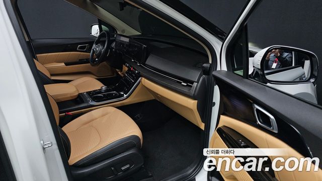 Kia Carnival 2021 thumb 10