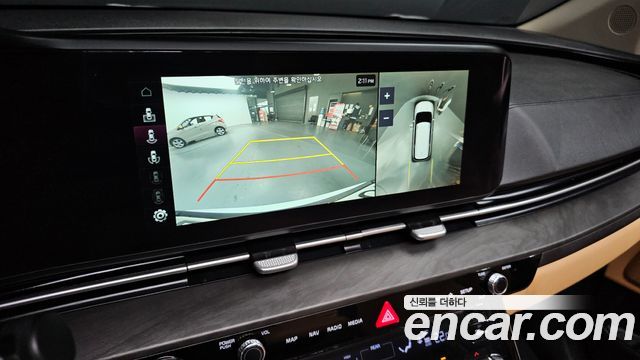 Kia Carnival 2021 thumb 11