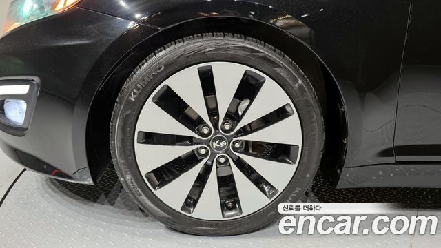 Kia K5 2011 thumb 6