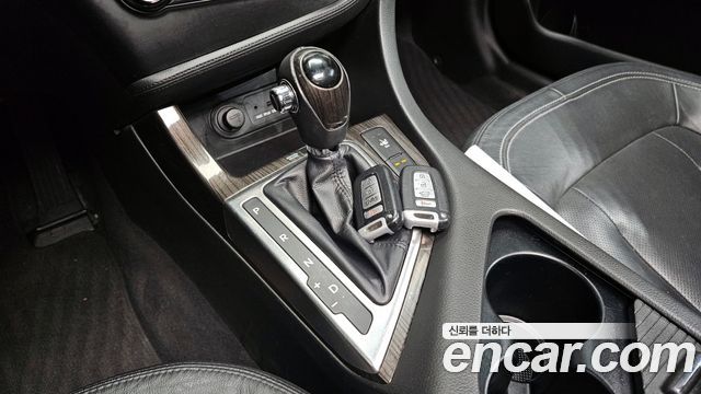 Kia K5 2011 thumb 10