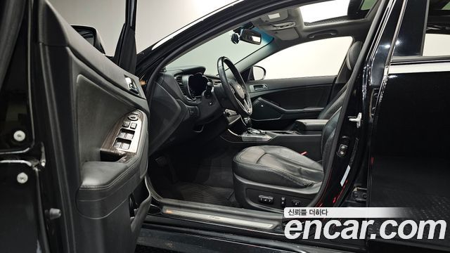 Kia K5 2011 thumb 11