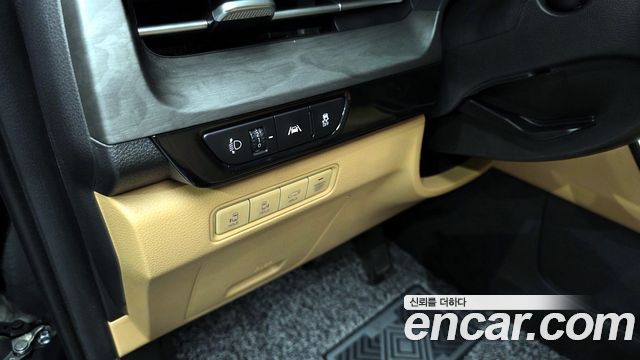 Kia Carnival 2023 thumb 11