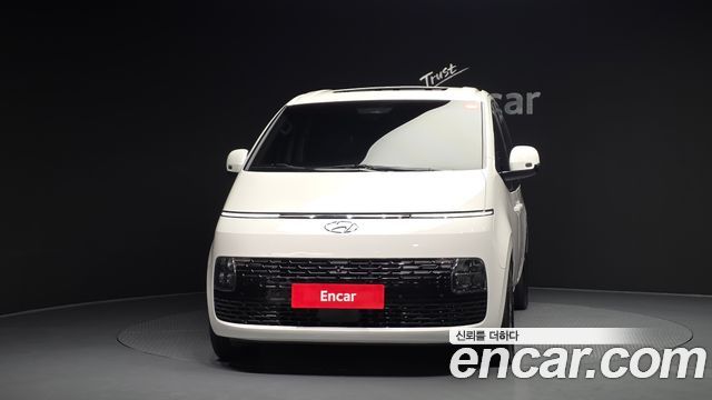 Hyundai Staria 2021 thumb 4