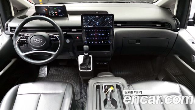 Hyundai Staria 2021 thumb 8