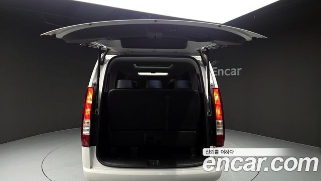 Hyundai Staria 2021 thumb 12
