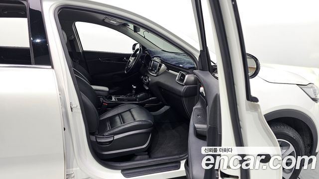 Kia Sorento 2017 thumb 11