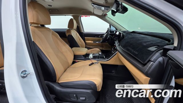 Kia Carnival 2021 thumb 10