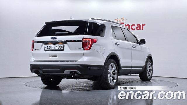 Ford Explorer 2019 thumb 3