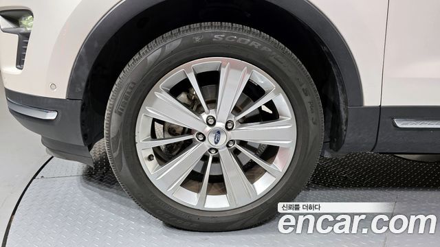 Ford Explorer 2019 thumb 6