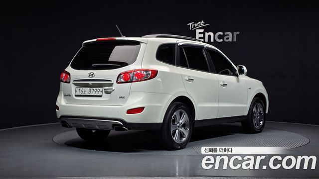 Hyundai Santa Fe 2012 thumb 2