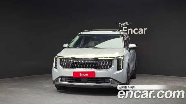 Kia Carnival 2023 thumb 3