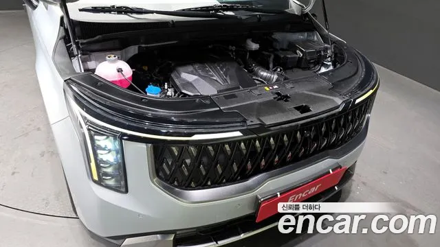 Kia Carnival 2023 thumb 6