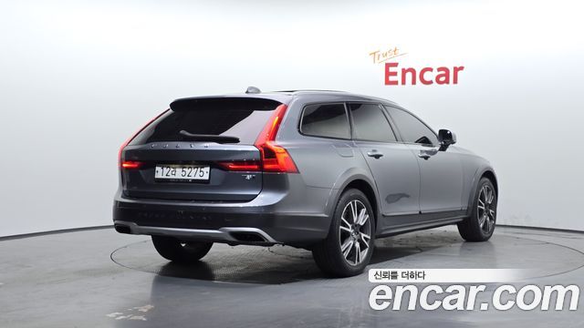 Volvo V90 2019 thumb 3