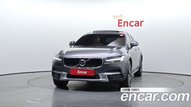 Volvo V90 2019 thumb 4