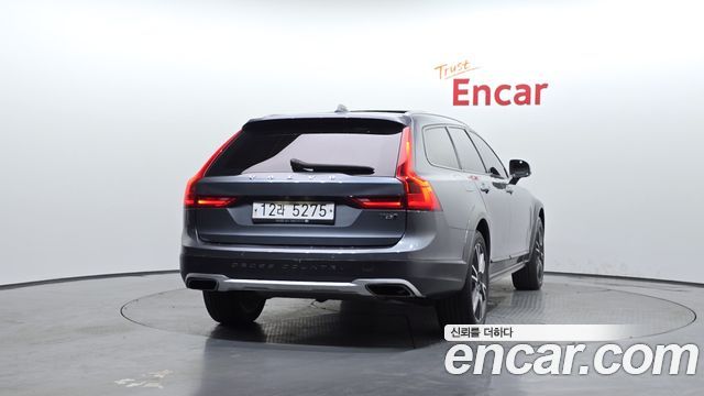 Volvo V90 2019 thumb 5