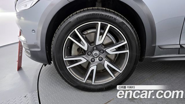 Volvo V90 2019 thumb 6