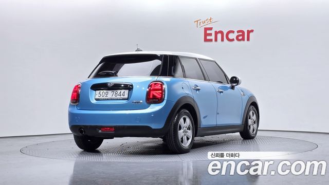 Mini Hatch 2019 thumb 3