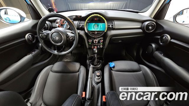 Mini Hatch 2019 thumb 8
