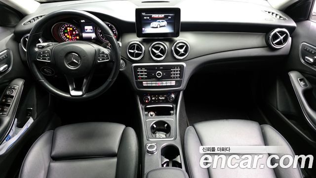 Mercedes-Benz GLA 2019 thumb 7