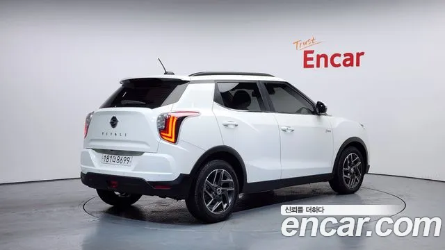 SsangYong Tivoli 2022 thumb 4