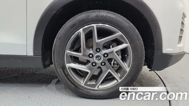 SsangYong Tivoli 2022 thumb 6