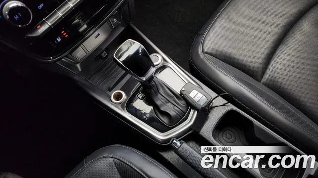 SsangYong Tivoli 2022 thumb 10
