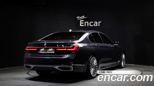BMW 7 серии 2019 thumb 3