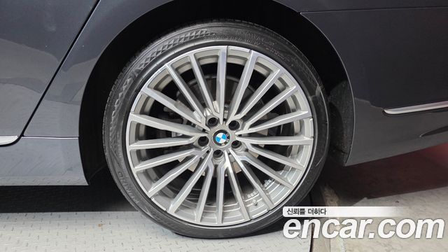BMW 7 серии 2019 thumb 6