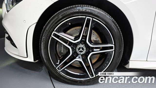 Mercedes-Benz CLA 2020 thumb 6