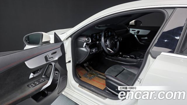 Mercedes-Benz CLA 2020 thumb 11