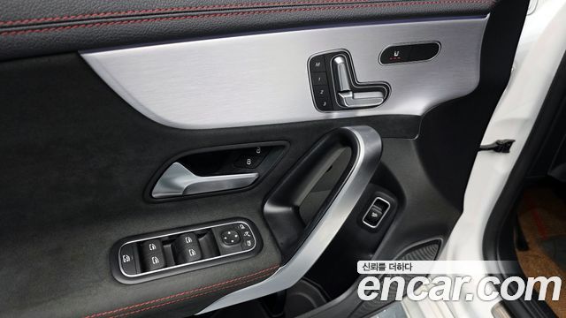 Mercedes-Benz CLA 2020 thumb 12
