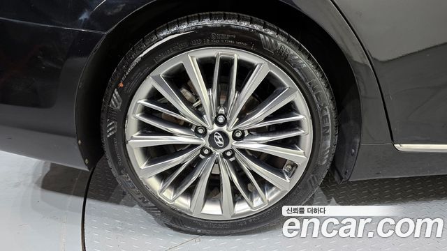Hyundai Grandeur 2017 thumb 6