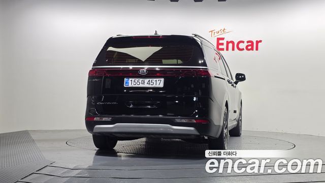 Kia Carnival 2021 thumb 4
