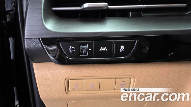 Kia Carnival 2021 thumb 12