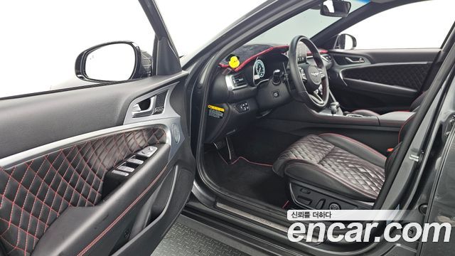 Genesis G70 2019 thumb 11