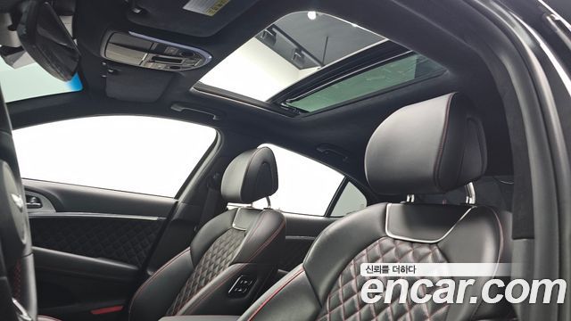 Genesis G70 2019 thumb 12