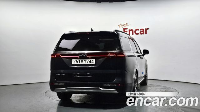 Kia Carnival 2022 thumb 5