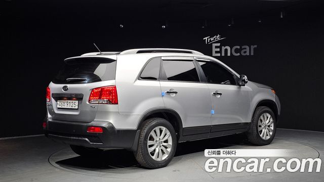 Kia Sorento 2010 thumb 3