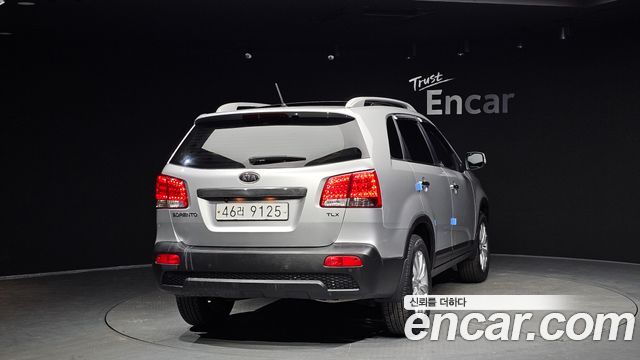 Kia Sorento 2010 thumb 5