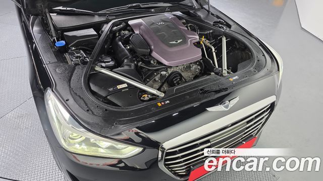 Genesis G90 2016 thumb 7