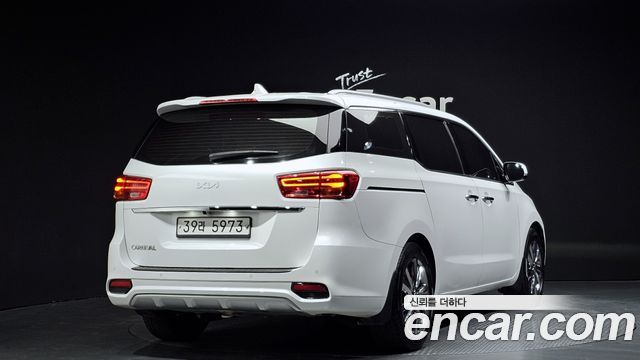 Kia Carnival 2018 thumb 3
