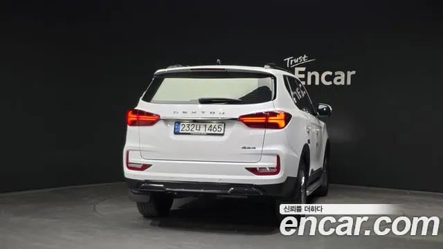 SsangYong Rexton 2023 thumb 5