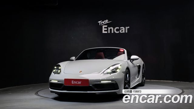 Porsche Cayman 2024 thumb 4