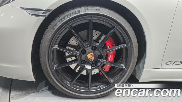 Porsche Cayman 2024 thumb 5
