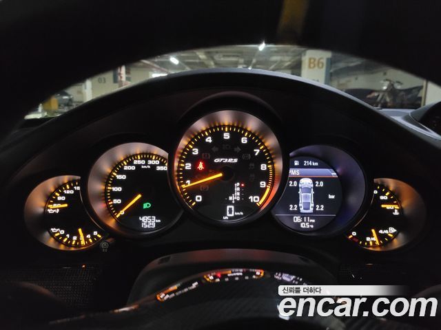 Porsche 911 2019 thumb 9
