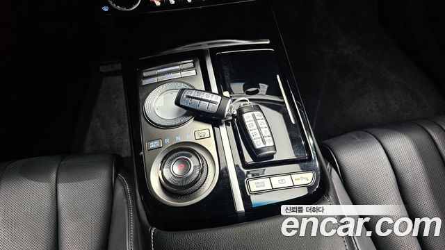 Genesis G80 2021 thumb 10