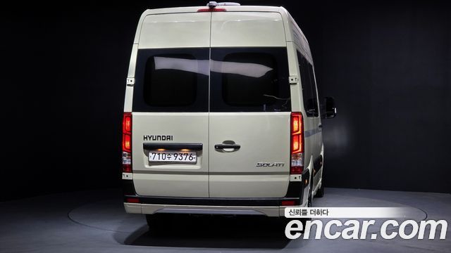 Hyundai Staria 2017 thumb 5