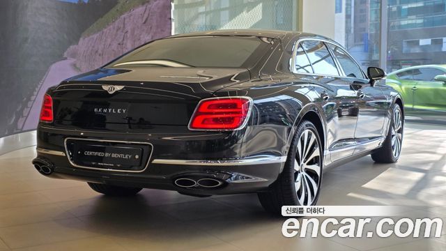 Bentley Flying Spur 2024 thumb 6
