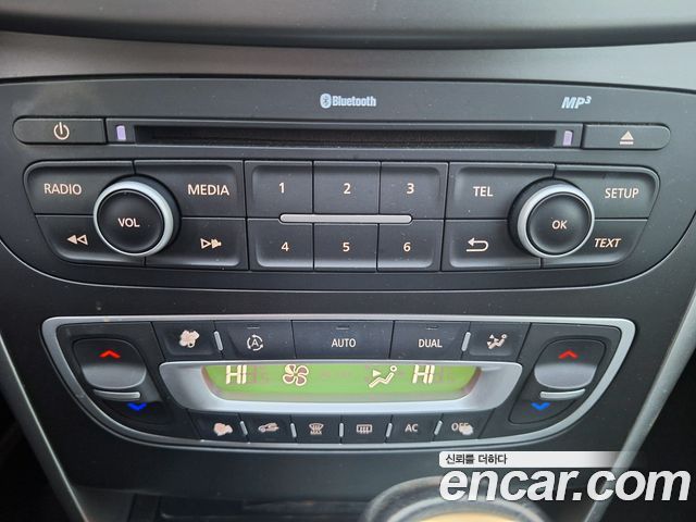 Renault Korea SM5 2013 thumb 11